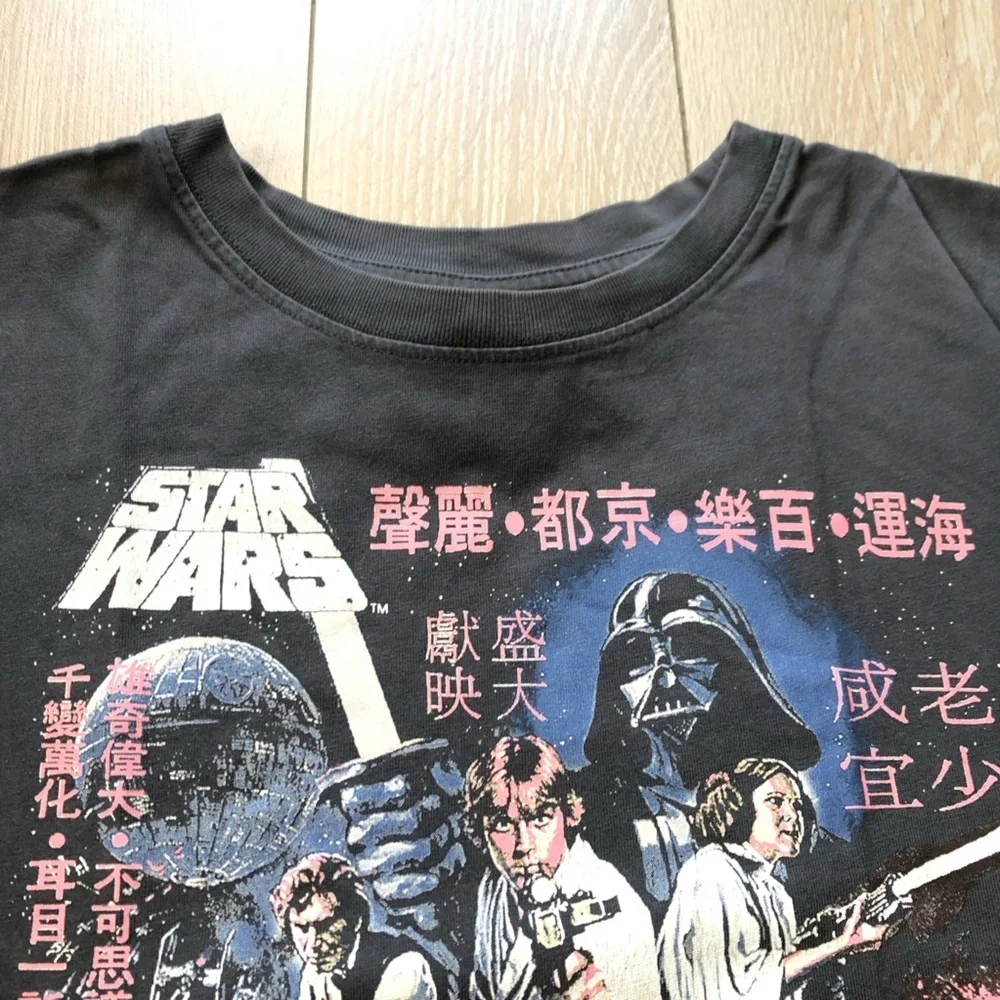 H&M Star Wars Oversized Chinese Vera Graphic T-Shirt in Black and Pink Size S - Picture 5 of 10